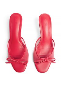 NA-KD Sandaalid - red