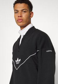 adidas Originals ADICOLOR SEASONAL ARCHIVE HALF-ZIP - Sportinis megztinis - black/white