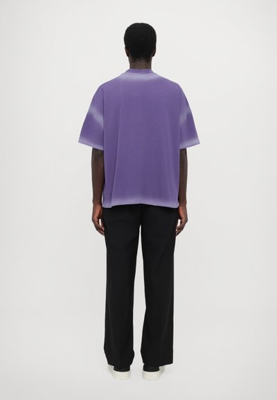 Bonsai TEE LOGO PRINTED GRAPHIC UNISEX - Triko s potiskem - special dye