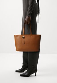 Furla SFERA TOTE - Velika torba - brown