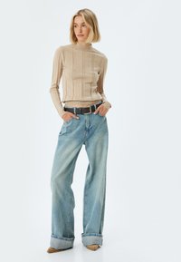 Koton NECK - Strickpullover - beige