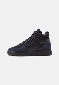 Δεν επιλέχθηκε, black/navy