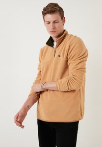 Buratti SLIM FIT - Felpa in pile - mink color