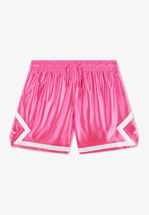 Shorts de basketball roses brillants avec des rayures blanches inclinées près de l'ourlet et une taille élastique avec cordons de serrage.