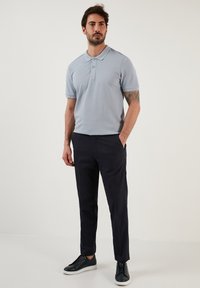 Buratti REGULAR FIT - Nohavice - dark blue
