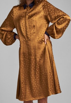 Robe chemise - bronze