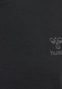 Hummel Longsleeve - black