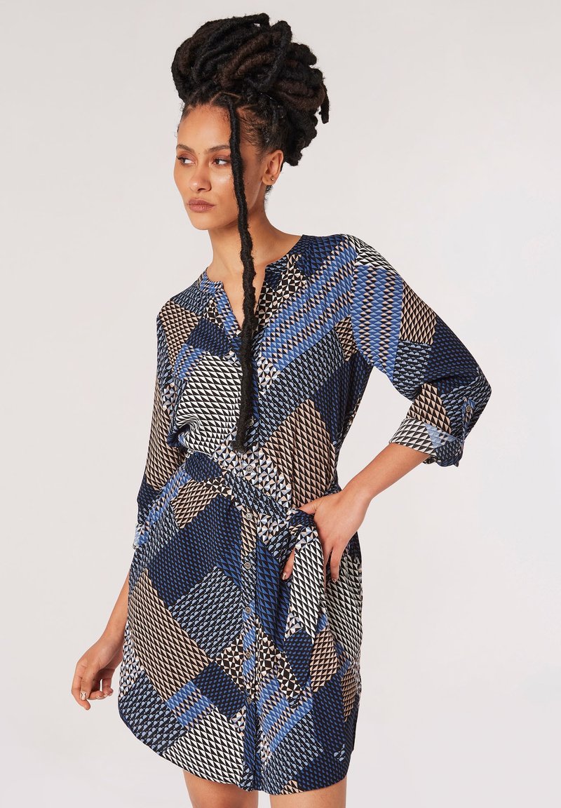 Apricot GEO PATCHWORK Robe chemise navy/bleu marine ZALANDO.FR