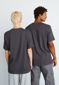 Champion Rochester CREW NECK UNISEX - Basic póló - pha