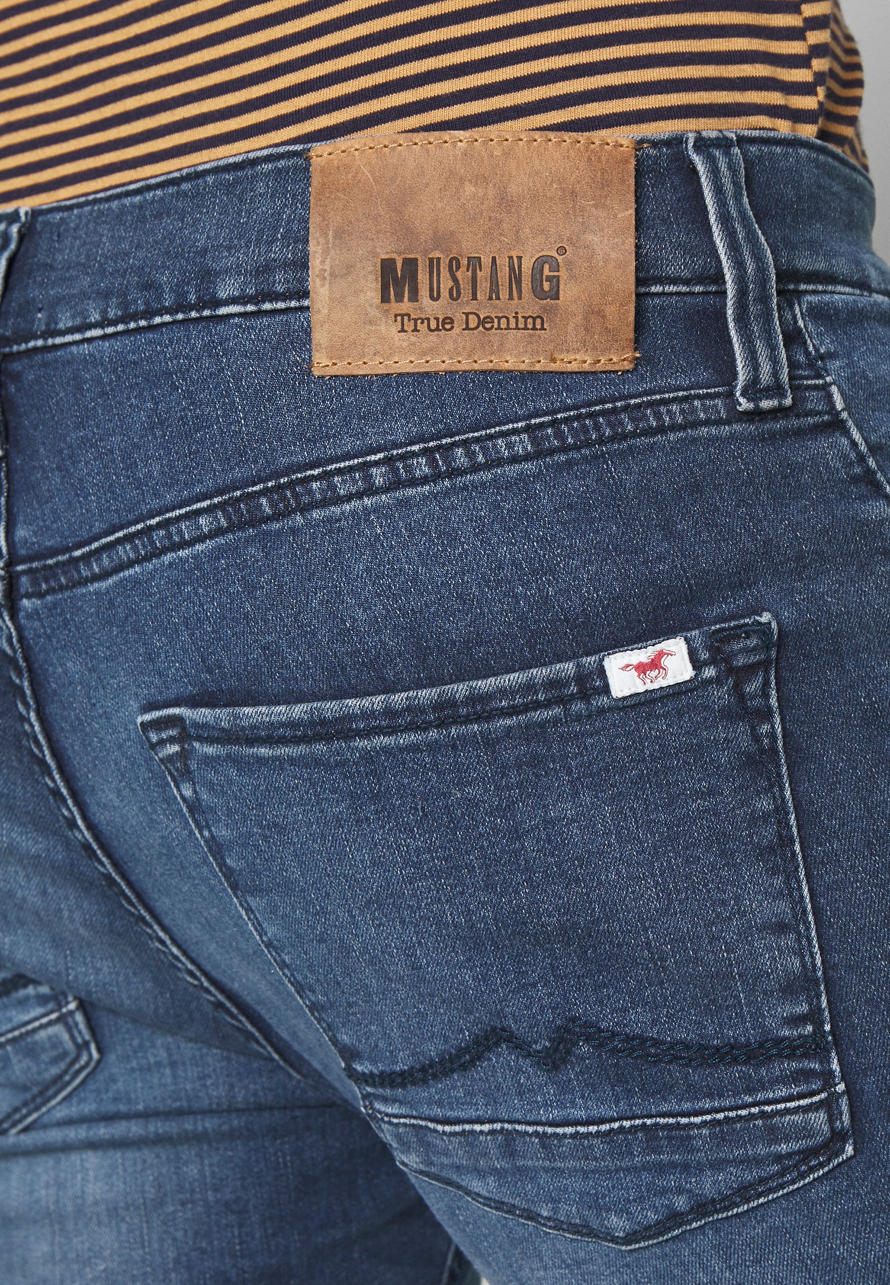 mustang slim fit jeans