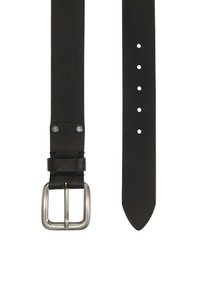 Musta nahkavyö hopeisella metallisoljella, jossa on viisi reikää ja erottuva ompelu. Tasainen pinta ja minimalistinen muotoilu.