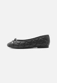 Επιλέχθηκε, black