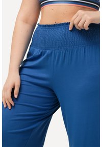 Ulla Popken HOME-MARLENE - Pyžamový spodní díl - gray blue
