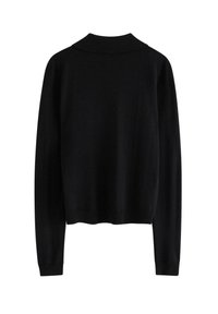 Sort sweater med en fold-over krave, lange ærmer og en let cropped ryg. Glat tekstur med ribbede manchetter og kant.