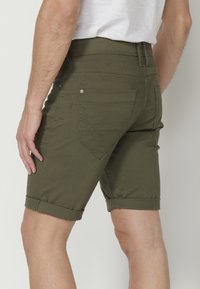 Koroshi STRETCH STRET - Džinsiniai šortai - verde   green