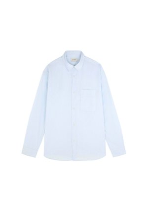 Cămașă lungă cu mânecă, de culoare albastru deschis, cu dungi verticale albe, cu nasturi pe față, guler deschis și un singur buzunar pe pieptul stâng.