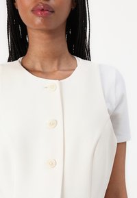 Good American LUXE SUITING SCULPTED  - Γιλέκο - cloud white