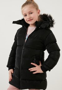LELA REGULAR FIT - Vinterfrakke - black