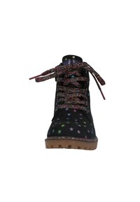 Svart stoffboot med fargerike stjernesymboler, med flerfargede snørebånd, gummisåle og en solid ankeldesign.