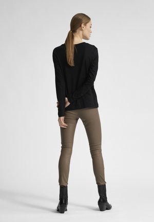 STANDARD TEE  - Long sleeved top - black