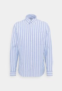 Jasnoniebieska i biała, pionowo w paski, długosleeve, koszula zapinana na guziki z zapięciem przy kołnierzyku i kieszonką na piersi, eksponowana na jednolitym tle.