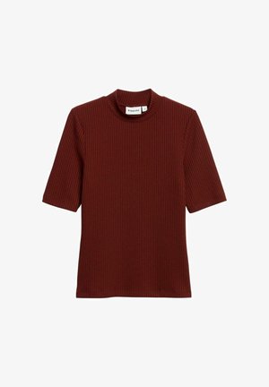 Haut en maille côtelée à manches courtes de couleur rouge foncé avec un col montant et une petite étiquette de marque à l'intérieur du col.