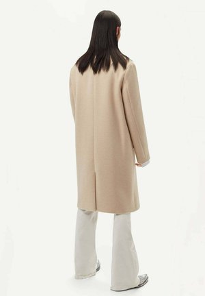 Poradie 15: GOBI Cashmere - DOUBLE-BREASTED - Trenčkot
