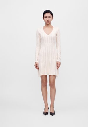 Guess, LS JOANNA DRESS - Дневна рокля - cream white