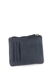 Skórzany portfel w ciemnoszarym kolorze o gładkiej fakturze, wyposażony w zamek błyskawiczny i trzy wyłożone przodu kieszenie na karty.