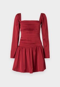 The A&F Emerson Drop-Waist Satin Mini Dress - Cocktailklänning - red dhalia