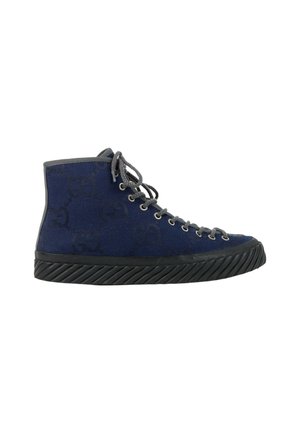 Baskets montantes bleu marine avec lacets gris, semelle en caoutchouc noire et motif texturé subtil sur la tige en tissu.