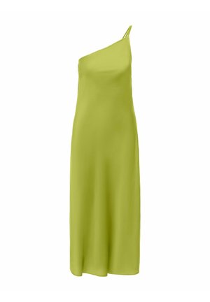 Rochie midi din satin verde lime cu o bretea pe umăr și o a doua bretea subțire pe un fundal alb.