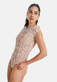 Roxy WILD - SHORT SLEEVE - Plavky - brown