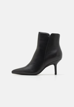 Anna Field Wide Fit Ankelstøvler - black