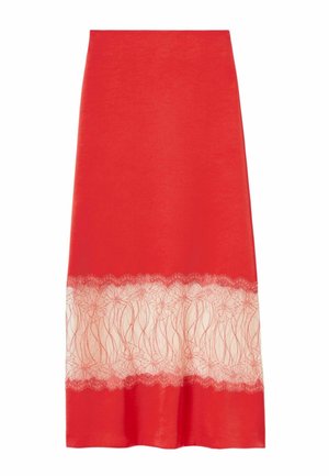 Falda midi roja con una amplia banda de encaje floral cerca del dobladillo, que presenta un delicado bordado y bordes ondulados.