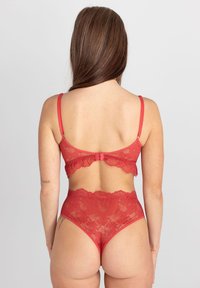 Erlich Textil CLASSY - Triangel BH - granatapfel