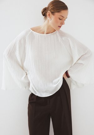 PLEATED - Pluus - offwhite