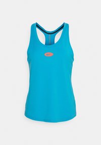 Top atlético azul sin mangas con diseño de espalda nadadora, que presenta un pequeño logotipo naranja de Nike en la parte frontal. Textura suave y material ligero.