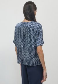 Calliope SIMIL FANTASIA - Camicetta - var blu