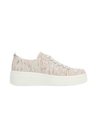 Baskets tricotées multicolores avec une tige texturée, semelle plateforme blanche, fermeture à lacets et œillets en argent. Design lisse et léger.