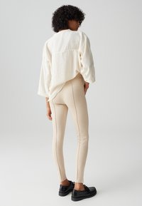 OPUS MID RISE SLIM FIT - Leggings - Hosen - macadamia