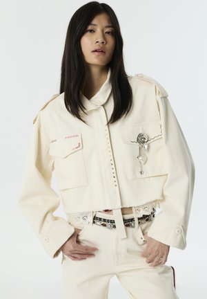 CONTRAST EMBROIDERED  - Giacca di jeans - ecru