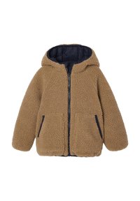 Fleecegefütterte Jacke in Beige mit Kapuze, ausgestattet mit einem Reißverschluss, zwei Vorderaschen und kontrastierenden dunkelblauen Akzenten. Weicher Stoff.