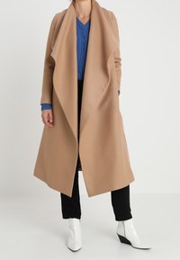 IVY OAK Cappotto classico - camel