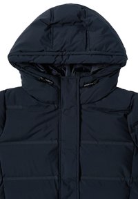 Marinblå pufferjacka med foderhuva, horisontellt quiltad design och dragkedja med en smidig yta.