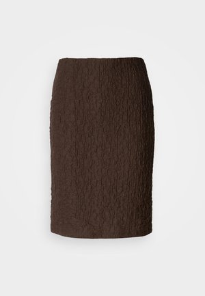 Pruun põlvikute pikkus seelik, valmistatud tekstuuriga kangast, millel on kortsus pind. Omab vormitud disaini ja puuduvad nähtavad sulgemised või aksessuaarid.