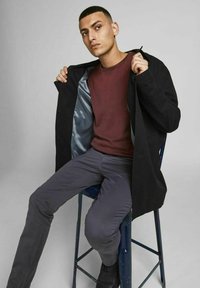 Jack & Jones JJELEO CREW NECK - Trui - port royale