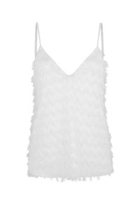 Witte singlet met een V-hals en dunne bandjes, met een textuur die lijkt op veren over de stof. De randen zijn iets rafelig.
