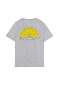 Grå bomullströja med en grafisk bild av en gul citronskiva och texten "ACQUA LIMONE" under. Korta ärmar och rundad halsringning.
