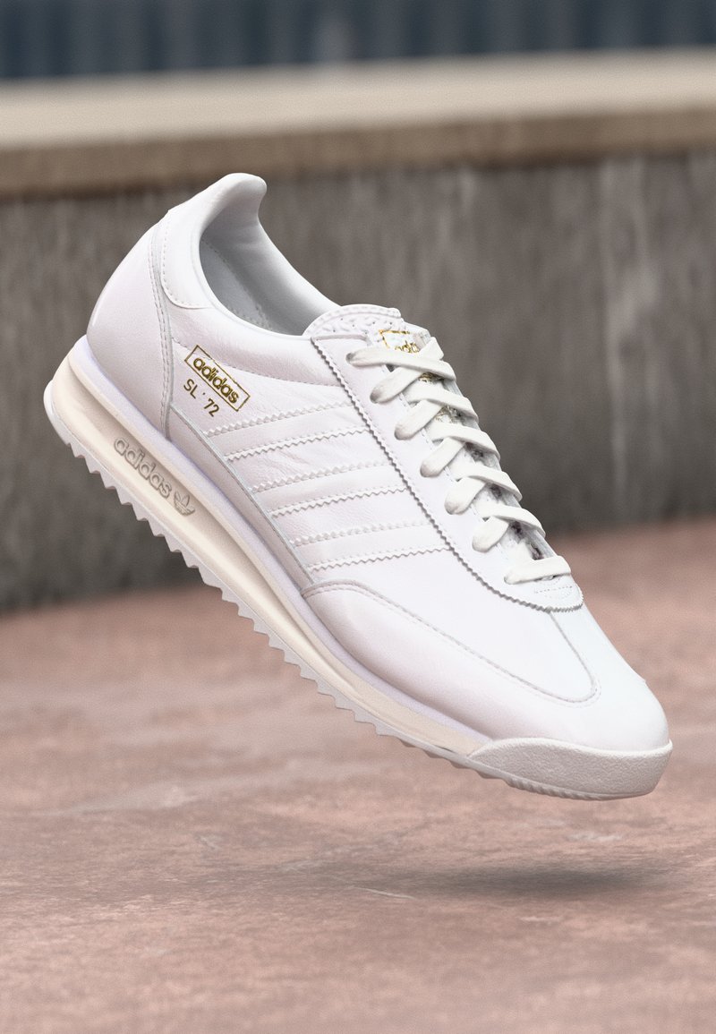 adidas Originals SL 72 RS UNISEX - Trainers - footwear white/off white